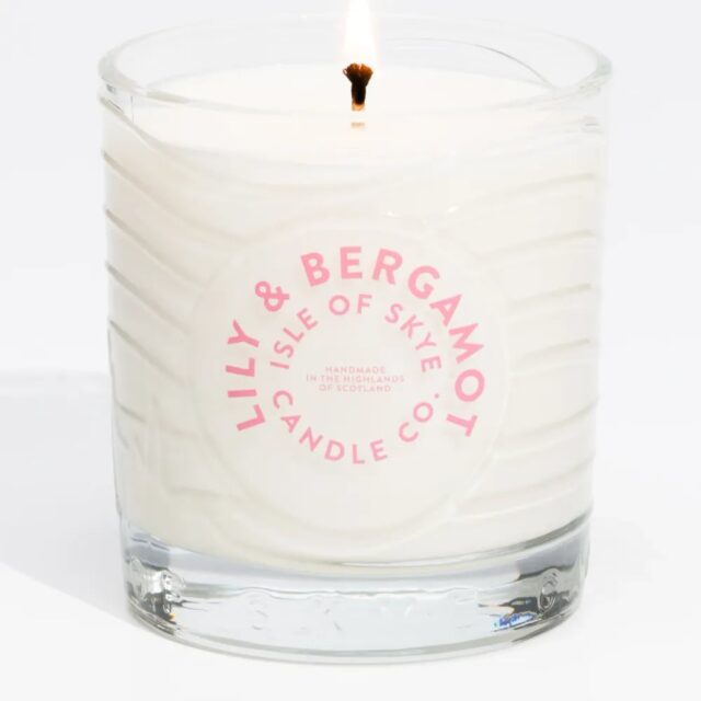 Isle of Skye Lily & Bergamot Island Natural Wax Candle 9.1cm x 8.2cm x 8.2cm